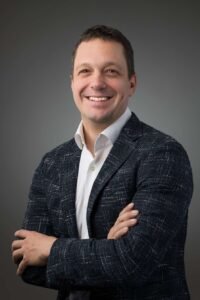 Advantage over Algorithms, Predictions Tailored to Precision: Leading the Entrepreneurial Game in ZeeQuest Style 6 ZeeQuest